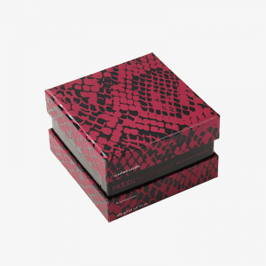 Maroon Spot Print Candle Box 